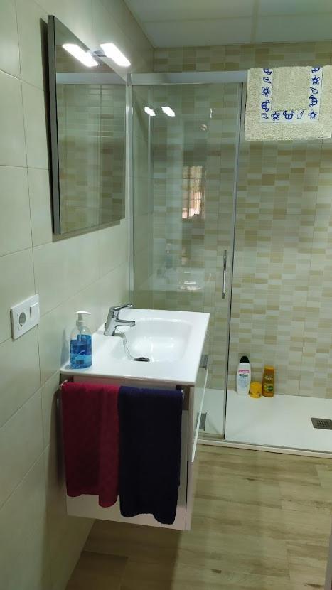Atractivo Apartamento En La Playa Con Parking Roquetas de Mar Exteriör bild
