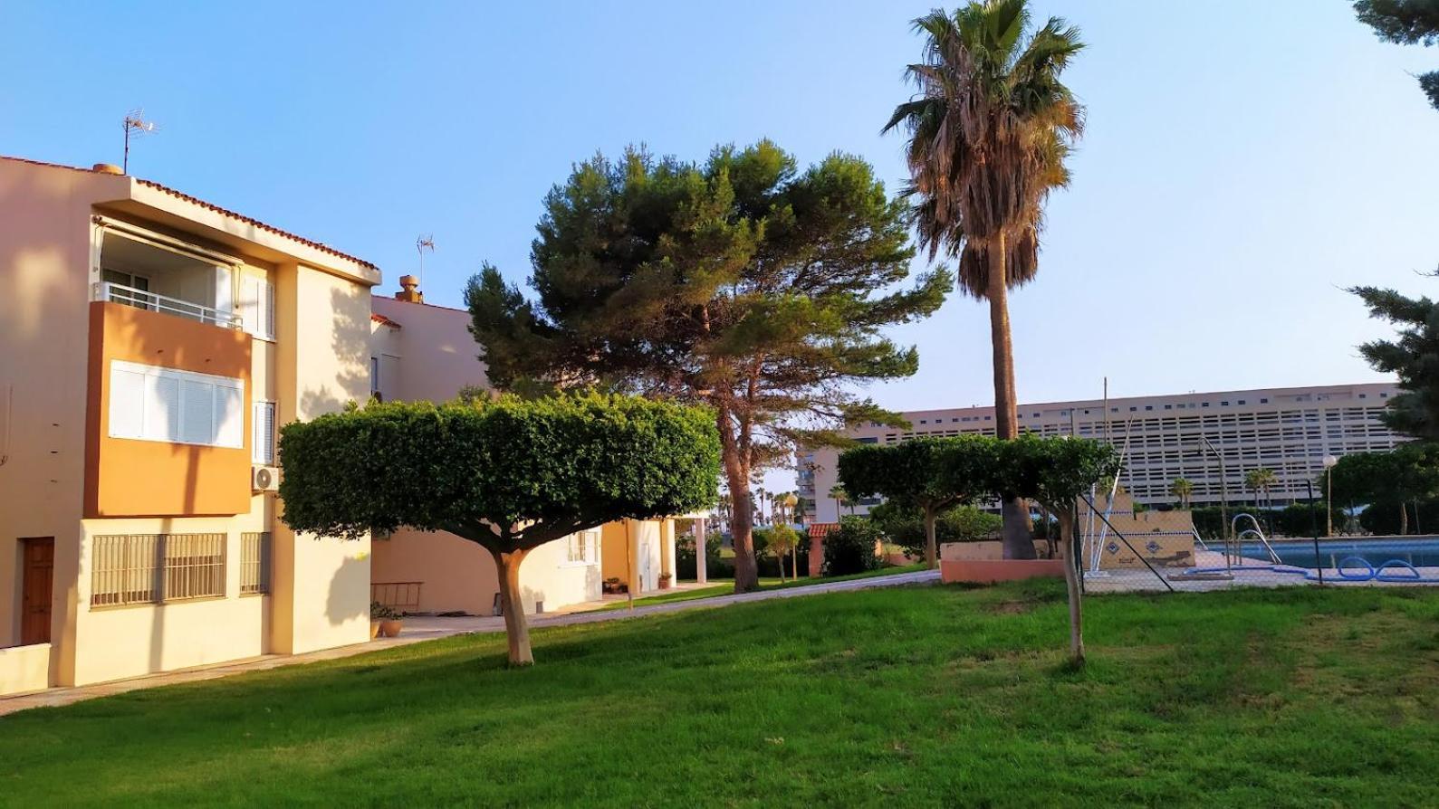 Atractivo Apartamento En La Playa Con Parking Roquetas de Mar Exteriör bild